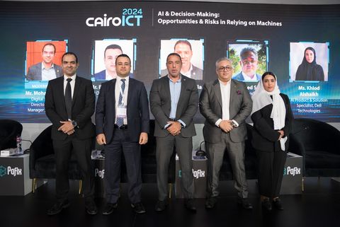 Cairo ICT - ai panel group photo