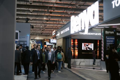 Cairo ICT - benya stand aisle
