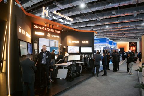 Cairo ICT - command center stand