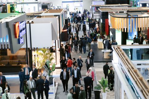 Cairo ICT - mezzanine crowd view