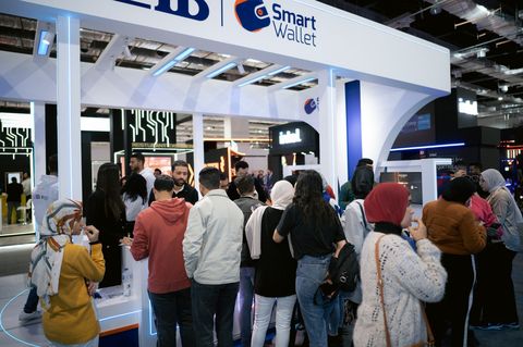 Cairo ICT - smart wallet stand
